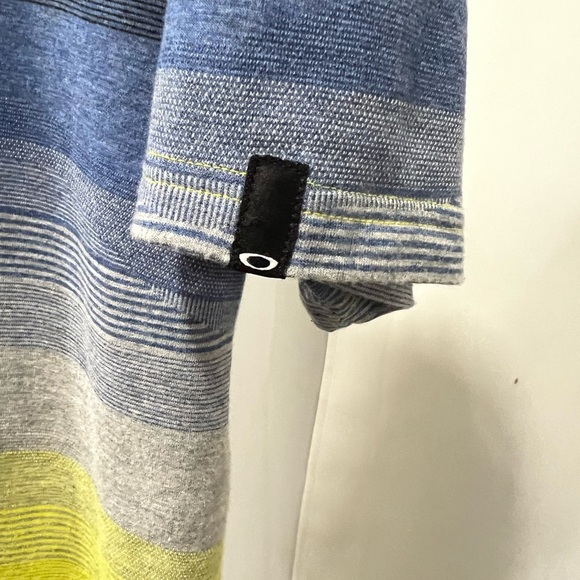 Oakley Men's Polo Shirt in Yellow, Blue, and Black Stripes Glasses Cleaner sz M - Picture 2 of 12